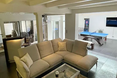 Ferienwohnung mit Bar, Freizeitraum in...