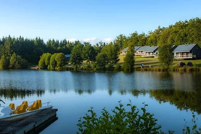 Chalet in Nontron met verwarmd zwembad