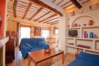 Schönes Ferienhaus in Baterno mit...