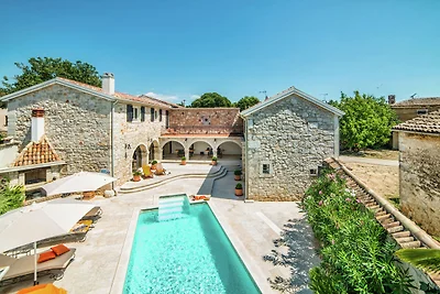 Villa rustica a Orsera con piscina privata