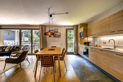 Chic Apartment with Balcony near Chamonix...