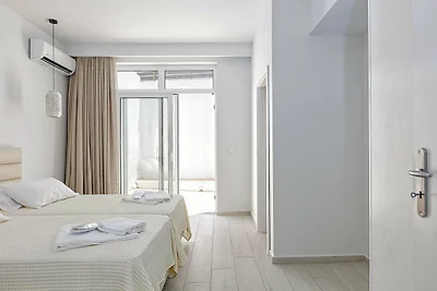 Villa in Mariou mit Pool und Stränden