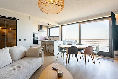 Penthouse am Meer mit Dachterrassenblick
