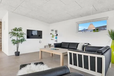 Stilvolles Strandrefugium -- By Traum...