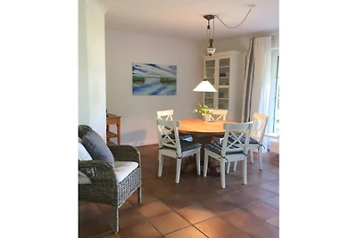 Ferienhaus in Nieblum mit Schwimmbecken