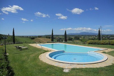 Casa vacanze con piscina a Stabbia