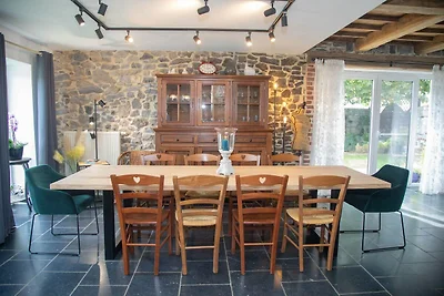 Charmantes Ferienhaus in Gimnee