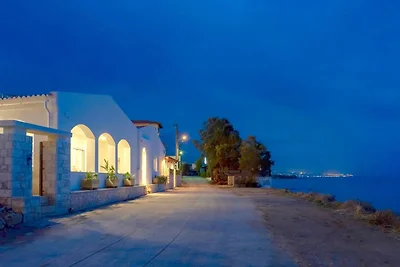 Villa aan het strand met privézwembad