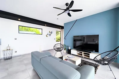 Villa a Bouillante con piscina a sfioro