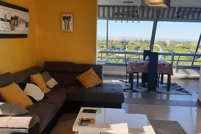 Wohnung in La Grande-Motte mit Poolblick