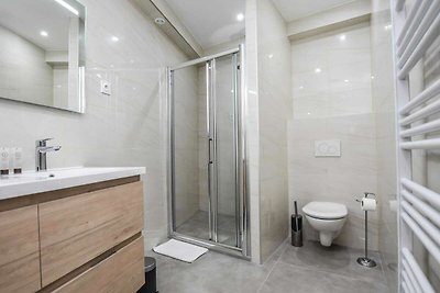 Geräumige Wohnung – 4BR/10P –...