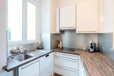 Moderno appartamento di 3 locali con terrazza...