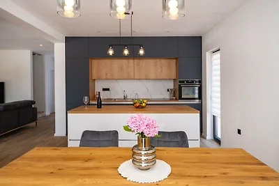 Moderne Familienvilla in Biograd