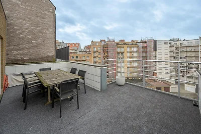 Stijlvol appartement met ruim terras