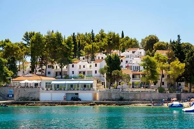 Lumbarda Resort Apartments - Superior Apartme...