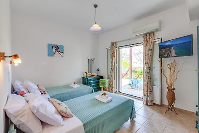 Incredibile cottage a Kavallos vicino al lago