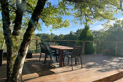 Hütte in Corrèze mit Gartenblick