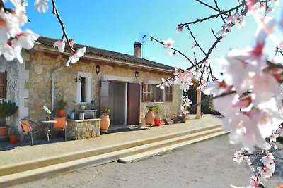 Haus in Ariany mit Pool und ruhiger Lage