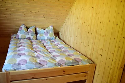 Casa vacanze vicino al lago a Parchowo