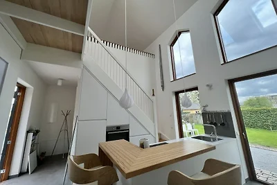 Huis aan de rivier de Werder