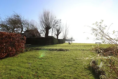 Sonnige Wohnung direkt am Heegermeer