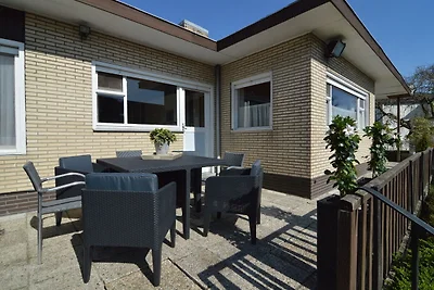 Ferienhaus in Ruiselede mit Garten