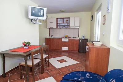 One Bedroom Apartment with Garden 3