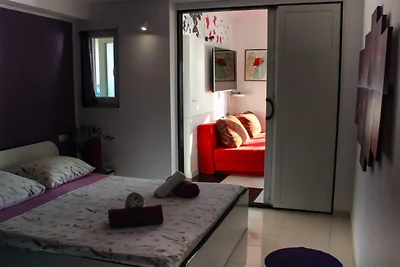 Two Bedroom Apartment with Sea View and Priva...