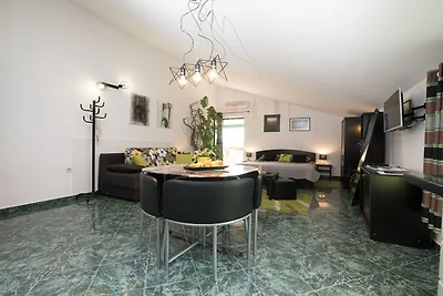 Stylish Lovran Sea View Apartments - Studio A...