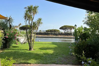 Mooi vakantieappartement aan zee in Grimaud