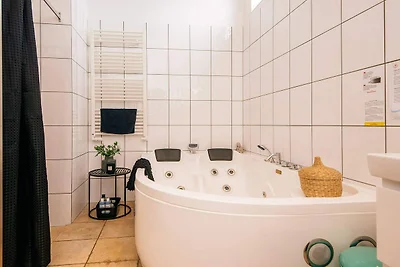 Exklusive Ruckzug mit Spa -- By Traum...