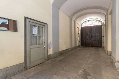 Wohnung in Torino mit Balkon und Parken