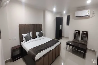 Residenza Bairhana Road Prayagraj