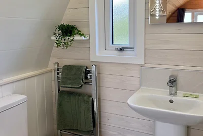 Cottage nel Devon con piscina condivisa