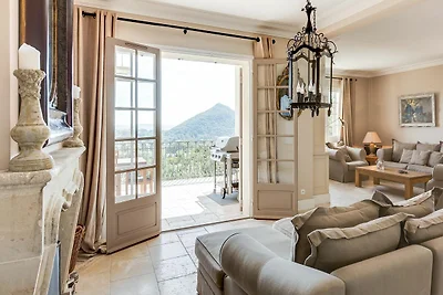 Prächtige Villa mit privatem Pool