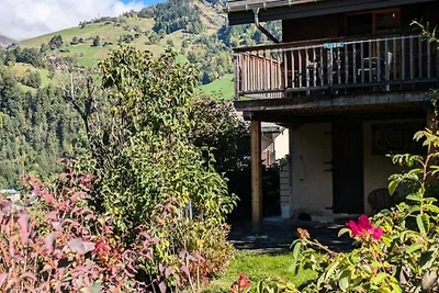 Chalet in den Alpen mit Garten und Terrasse