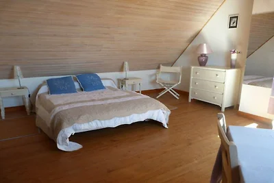 Ferienhaus in Plouhinec mit Terrasse