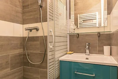 Studio im Obergeschoss mit freiem Blick auf d...