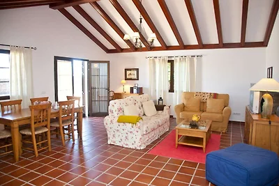 Geräumige Villa in San Bartolomé mit...