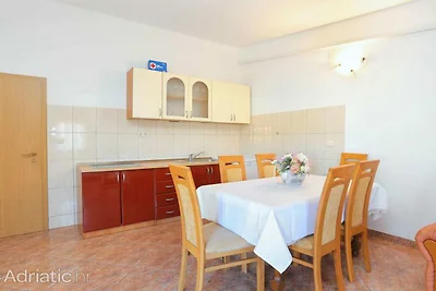 Holiday Home Nada Rogoznica - Six Bedroom Hol...