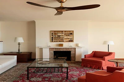 A/C Apt 2BR/4P – 2 Min.