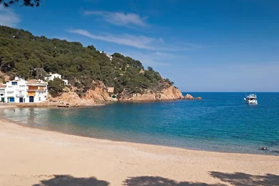 Belvilla by OYO Resort Begur 4