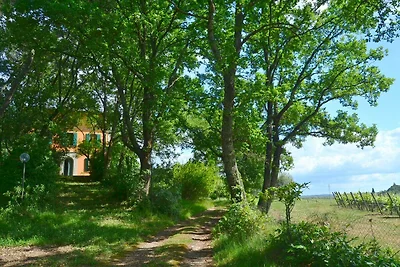 Una parte di una bella villa con vista