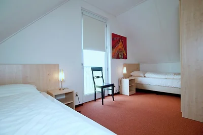 Schwanzwedelnde Flucht zum See