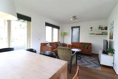 Bungalow w Południowej Holandii nad Wodą