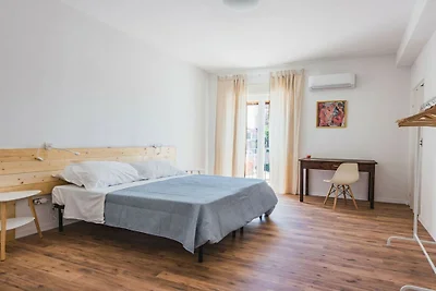 Ibiscus Apartment with Terrace