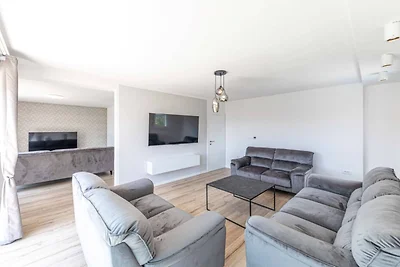 Expansive Retreat with Private Pool & BBQ, Ne...