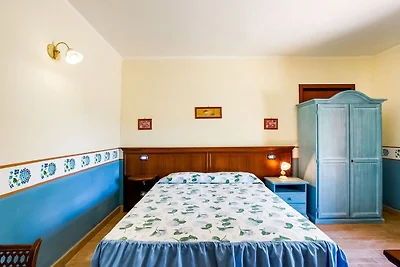 Allettante casa vacanze con piscina