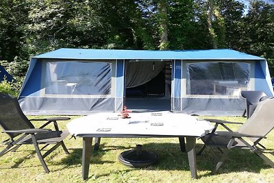 Gezellige tentlodge met tuin