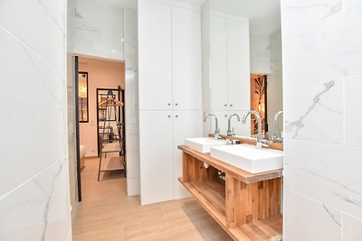 Apartamento con encanto - 3 habitaciones, 8 b...